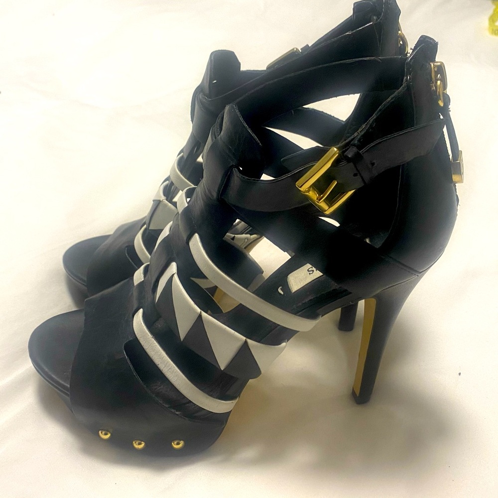 Guess platform heels